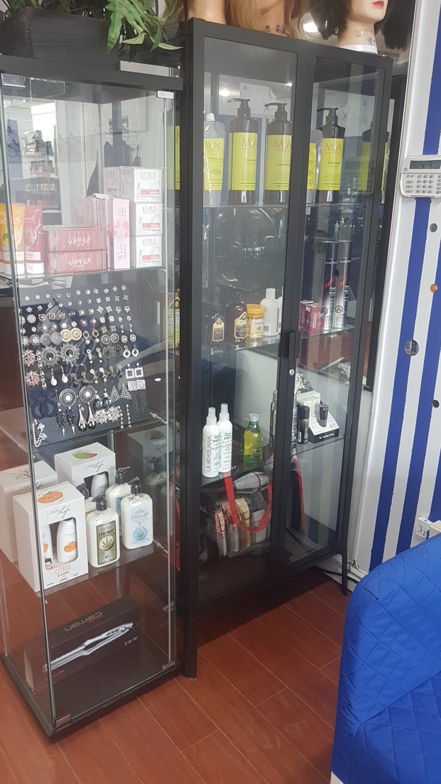 Di Bella Hair & Beauty Salon | 74b Main St N, Georgetown, ON L7G 3H3, Canada | Phone: (905) 598-3807