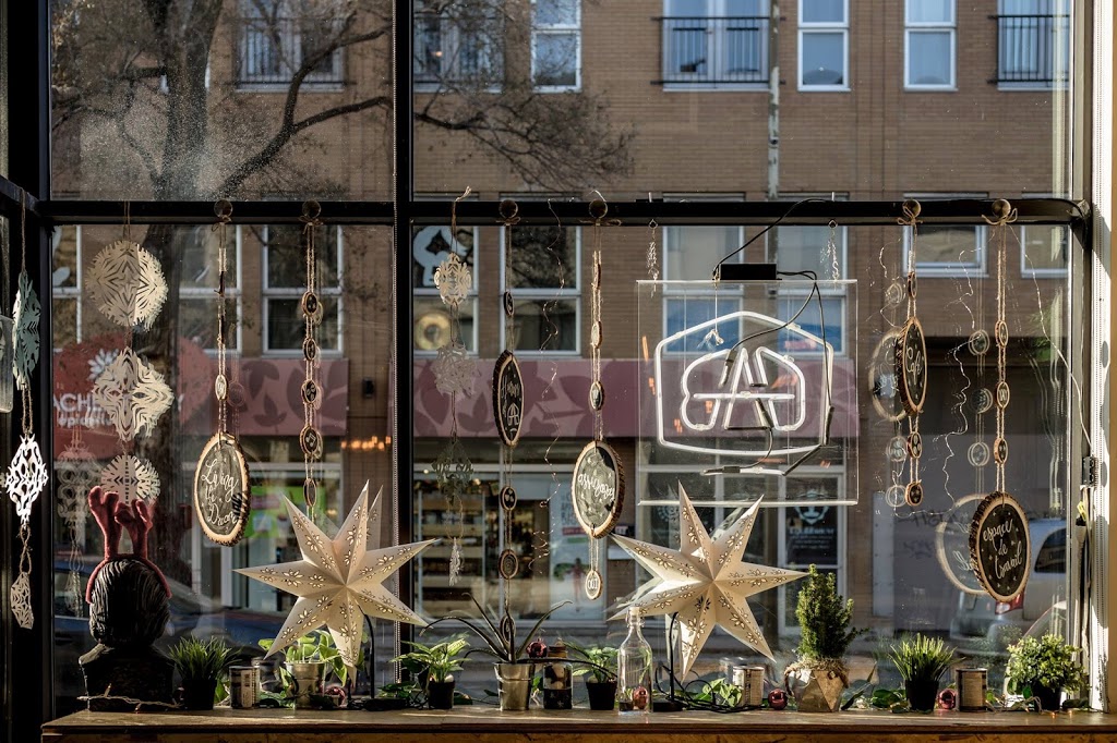 GAB | 4815A Boul St-Laurent, Montréal, QC H2T 1R6, Canada | Phone: (514) 887-1868