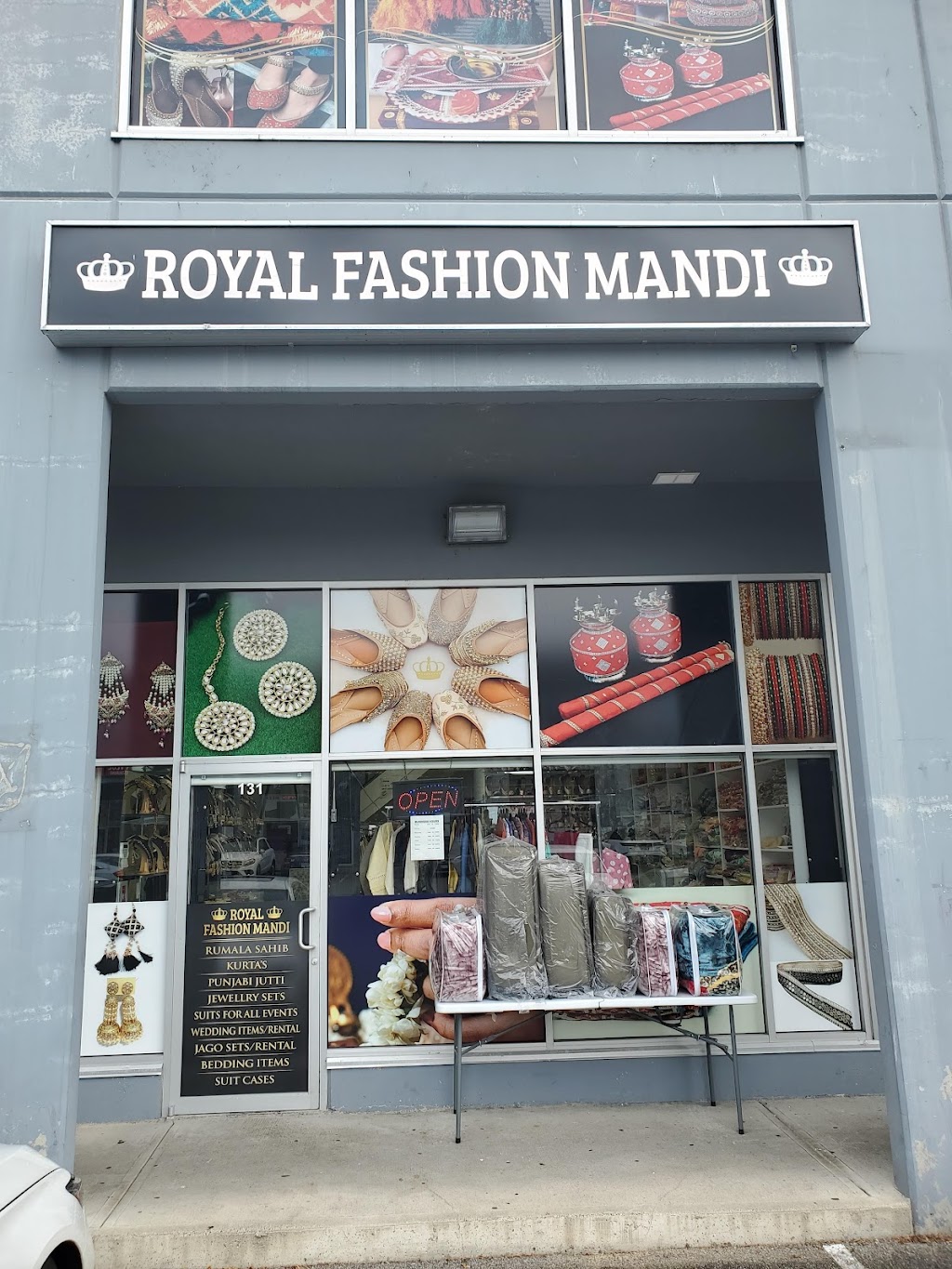 Royal Fashion Mandi | clothing store | 15299 68 Ave Unit# 131, Surrey, BC V3S 3L5, Canada | 7789961932 OR +1 778-996-1932