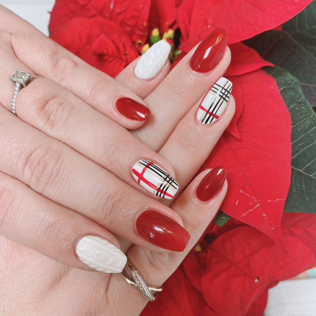 Top Coat Nails | 3091 271 St, Aldergrove, BC V4W 3H7, Canada | Phone: (604) 856-8857