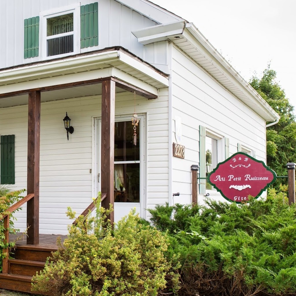 Au petit ruisseau Gite / B&B | 2278 QC-202, Hinchinbrooke, QC J0S 1E0, Canada | Phone: (450) 827-2178