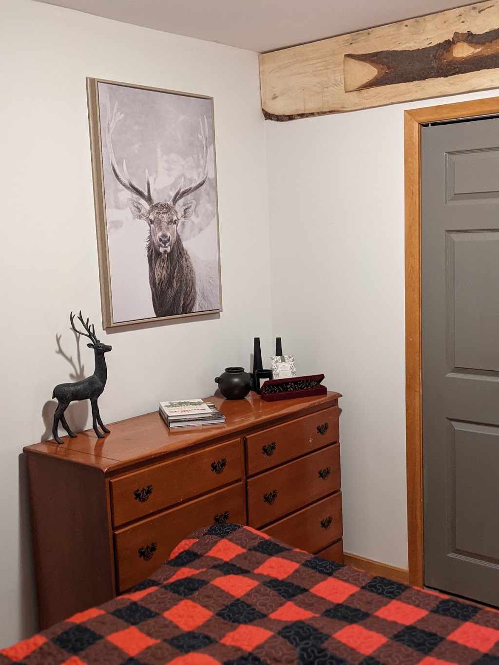 Deer Moose Lodge | 1526 Hwy 124, Sunny Slope, ON P0G, Canada | Phone: (905) 616-2010