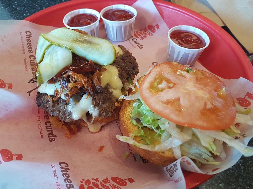 Cheese Curds Gourmet Burgers + Poutinerie | 600 Windmill Rd, Dartmouth, NS B3B 1B5, Canada | Phone: (902) 446-4400