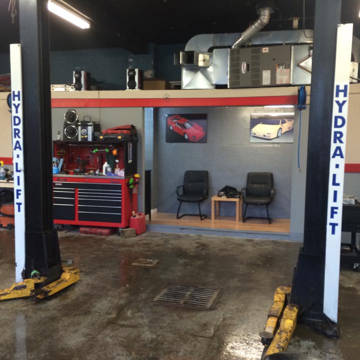 Eagle Autowerks | 2381 St Clair Ave W, Toronto, ON M6N 1K9, Canada | Phone: (416) 763-2545