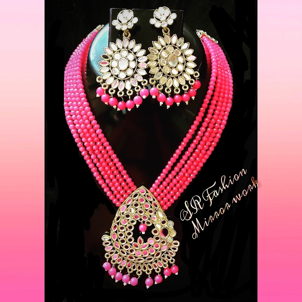 SR Fashion Store | 516 Downes Jackson Heights, Milton, ON L9T 8W2, Canada | Phone: (905) 467-7874