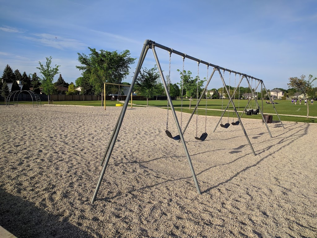 Shamrock School | 831 Beaverhill Blvd, Winnipeg, MB R2J 3K1, Canada | Phone: (204) 257-0637