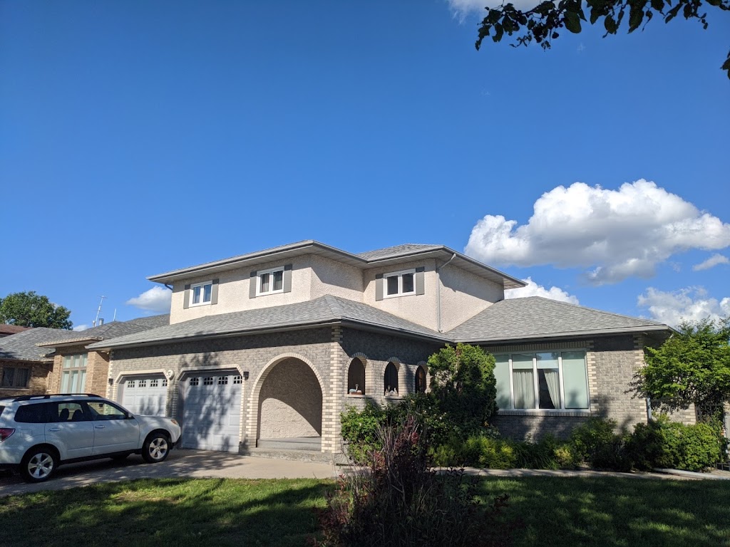 M&M Roofing & Exteriors | 169 Luxton Ave, Winnipeg, MB R2W 0L8, Canada | Phone: (204) 783-7663