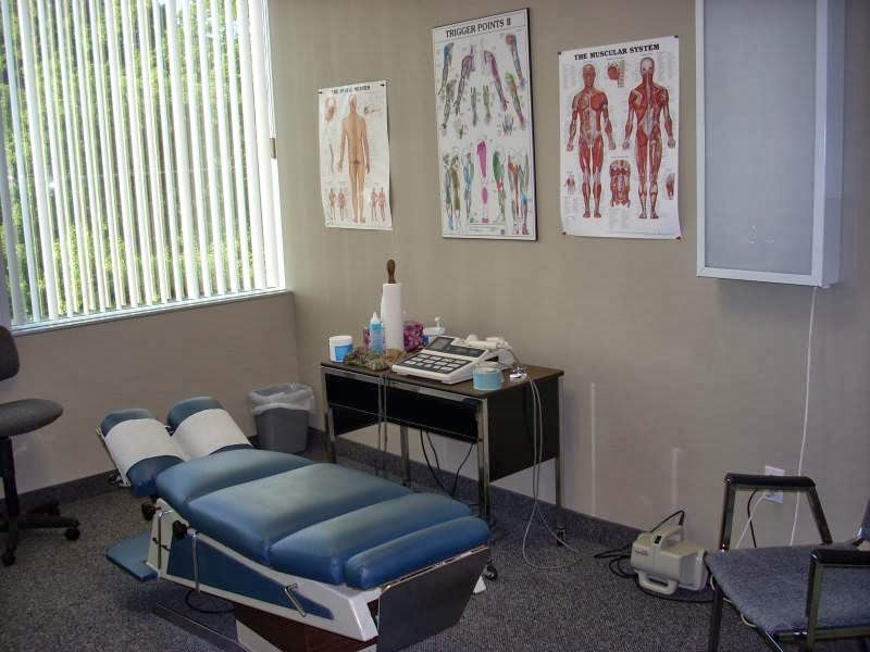 Northfield Chiropractic | 99 Northfield Dr E #302, Waterloo, ON N2K 3P9, Canada | Phone: (519) 886-3191