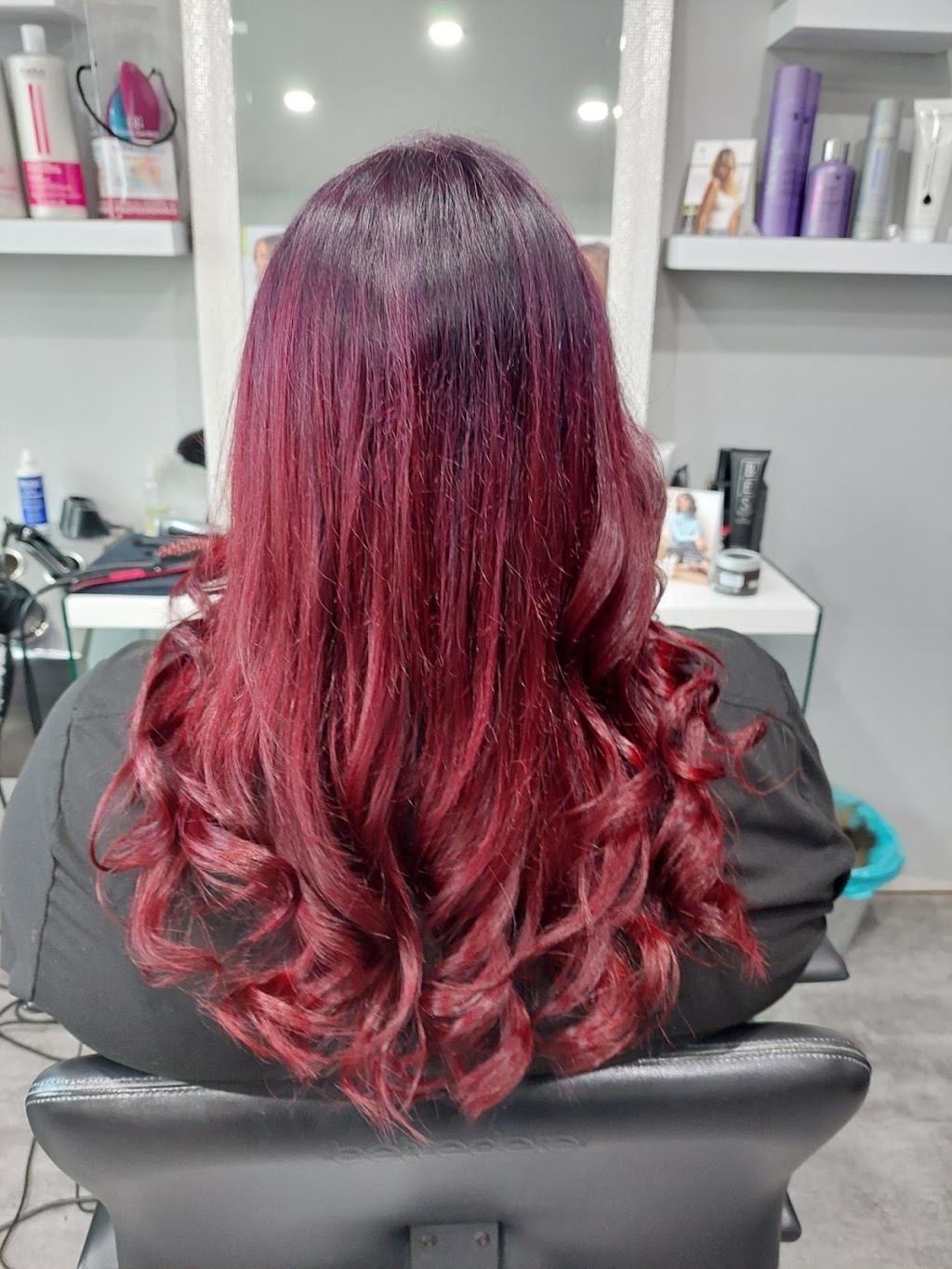 Coiffure & Tricologie Karine Sergerie | 362 Rue Boily E, Thetford Mines, QC G6G 1B7, Canada | Phone: (418) 332-7911