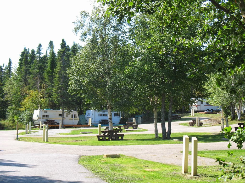 Camping Le Tipi / Tipi Campground | 35 Rue de la Réserve B, Les Escoumins, QC G0T 1K0, Canada | Phone: (418) 233-2266