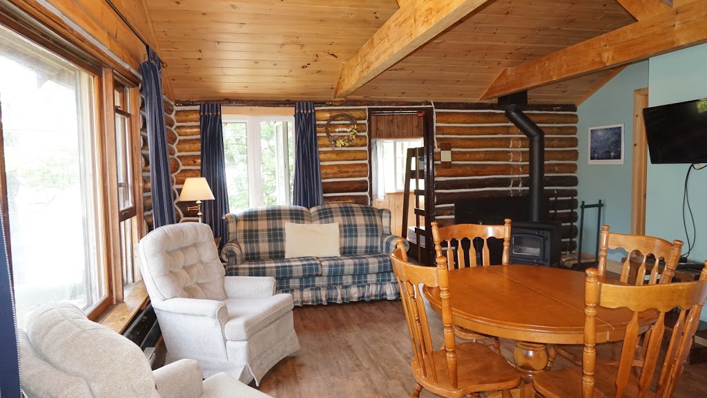 Snug Haven Resort | 10 Snug Haven Rd, Nobel, ON P0G 1G0, Canada | Phone: (705) 342-9096