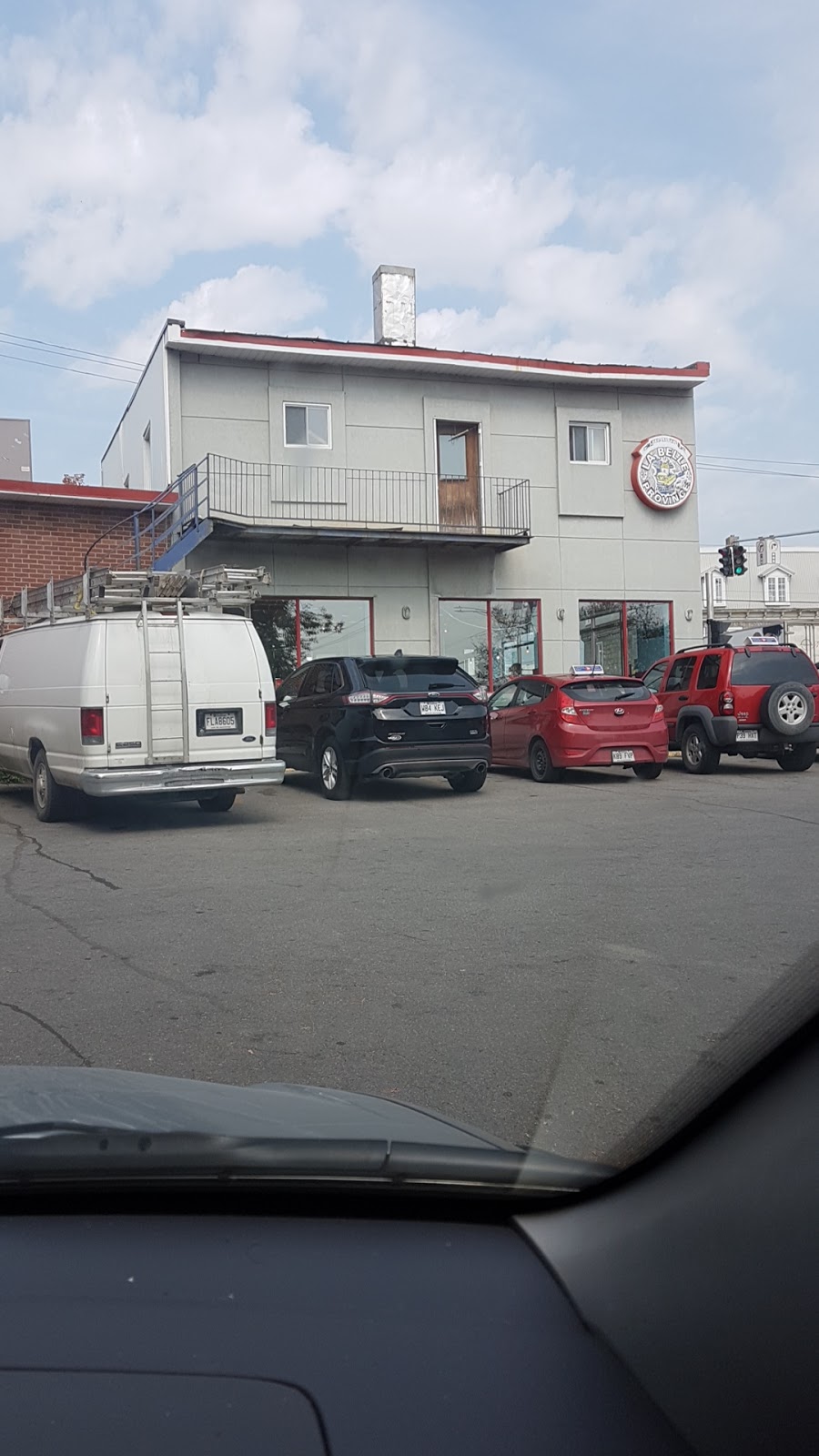 La Belle Province | 720 Rue Saint-Isidore, Saint-Lin - Laurentides, QC J5M 2V2, Canada | Phone: (450) 439-1334