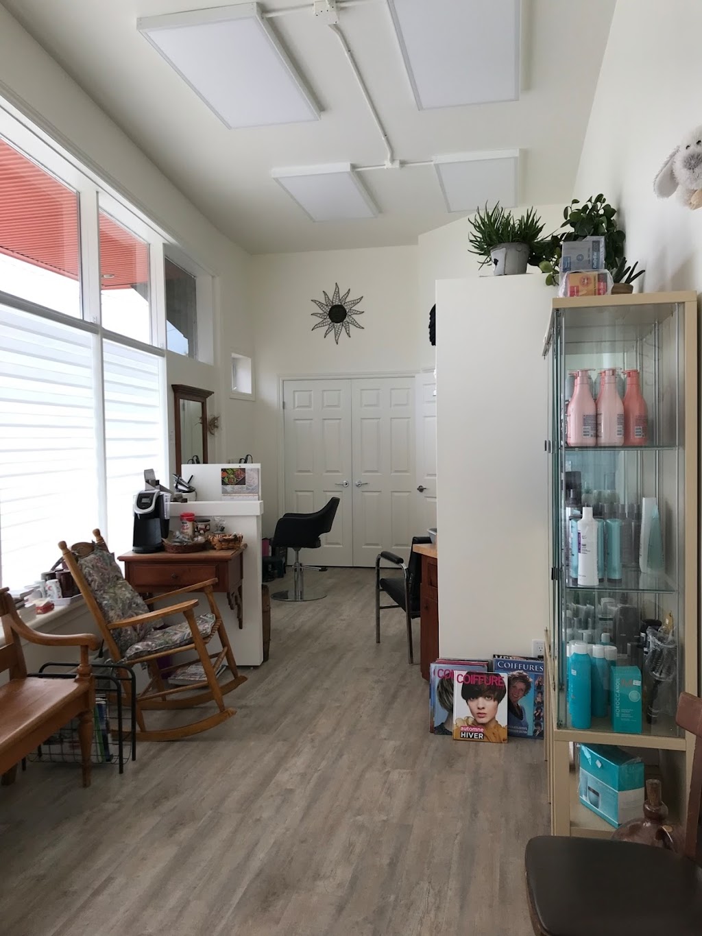 Dominique Coiffure | 710 B Rue Taché, Saint-Pascal, QC G0L 3Y0, Canada | Phone: (418) 308-0565