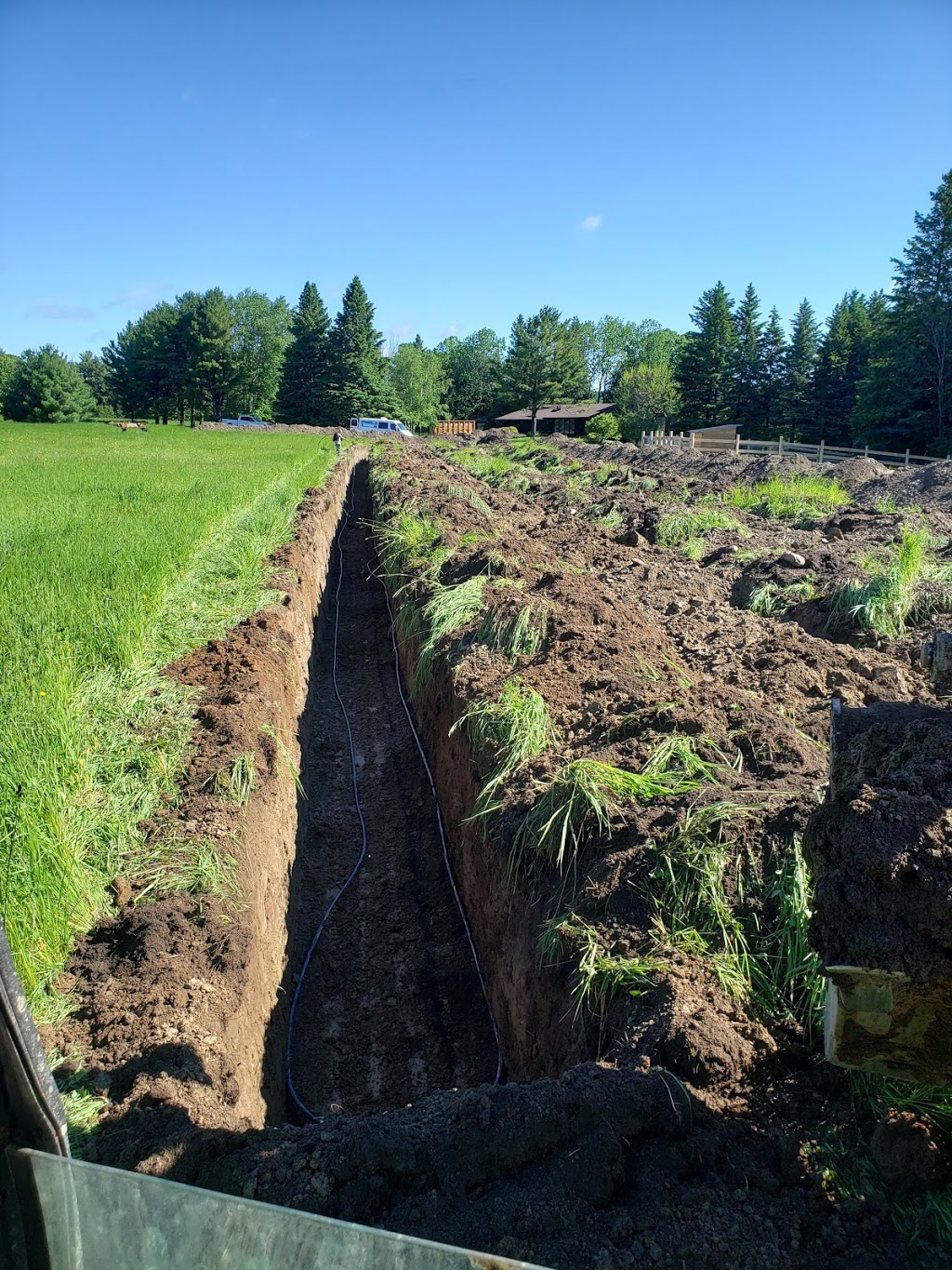 Les Brown Excavating Ltd. | 3912 Dowson Rd, Oshawa, ON L1H 0H6, Canada | Phone: (905) 655-8035