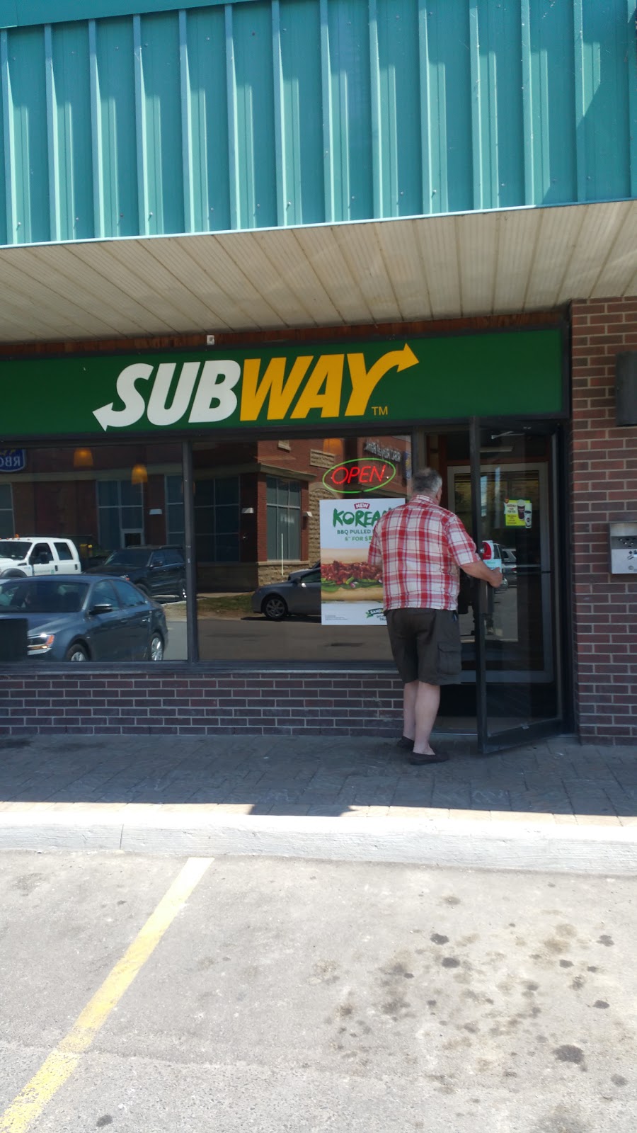 Subway | 5511 Manotick Main St, Manotick, ON K4M 1A3, Canada | Phone: (613) 692-0112