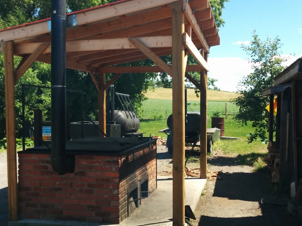 Muddys Pit BBQ | 3247 County Rd 2, Keene, ON K0L 2G0, Canada | Phone: (705) 295-1255