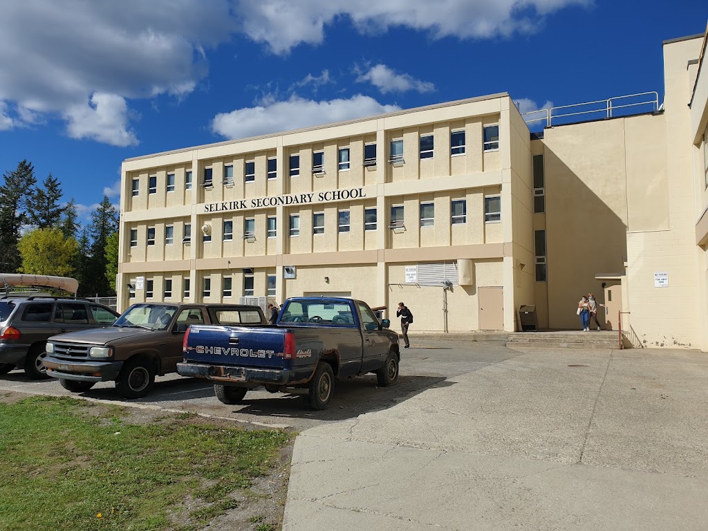 Selkirk Secondary School | 405 Halpin St, Kimberley, BC V1A 2H1, Canada | Phone: (250) 427-4827
