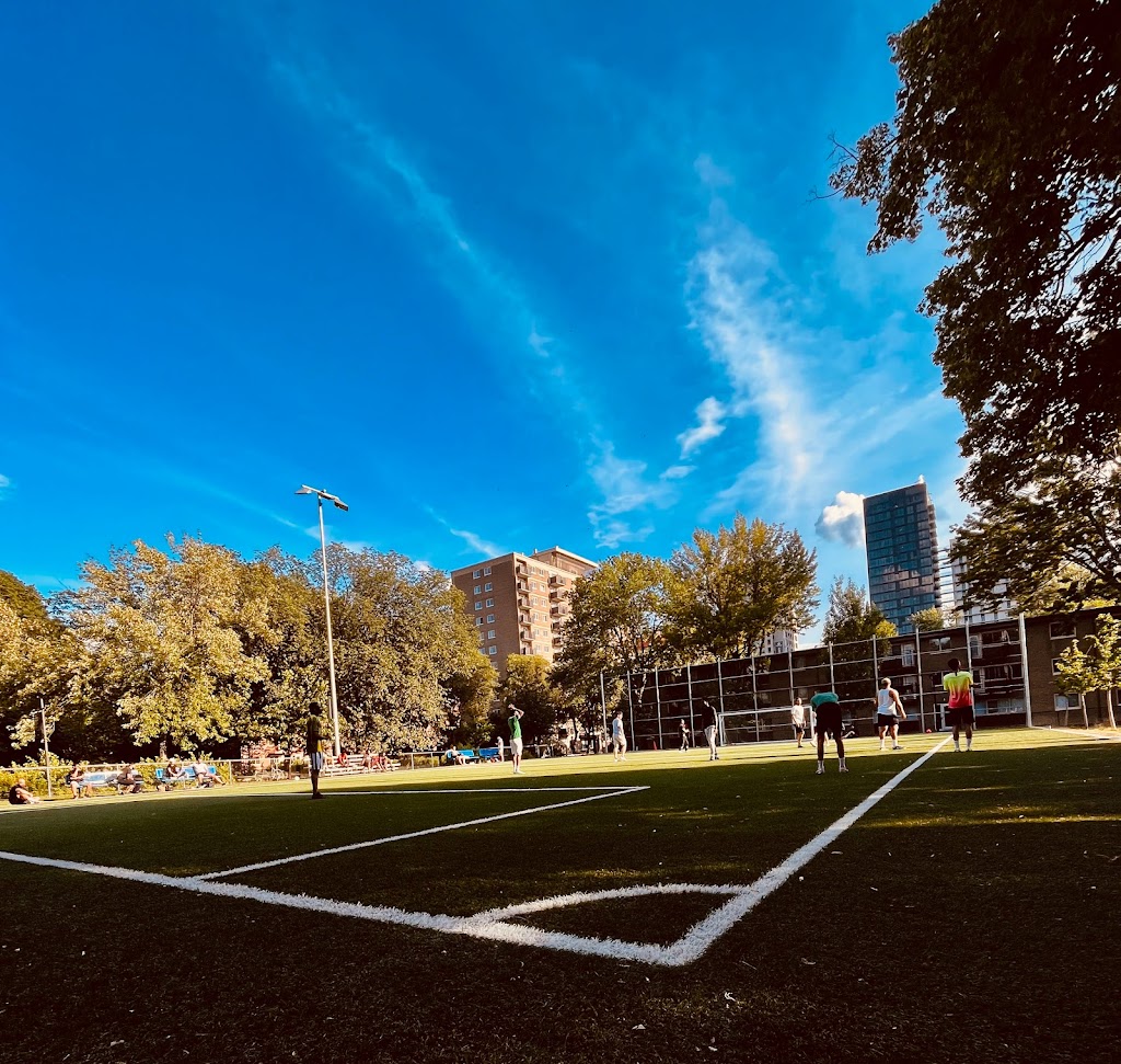 Parc Toussaint-Louverture | 137 Boul. de Maisonneuve E, Montréal, QC H2X 1J6, Canada | Phone: (514) 872-0311