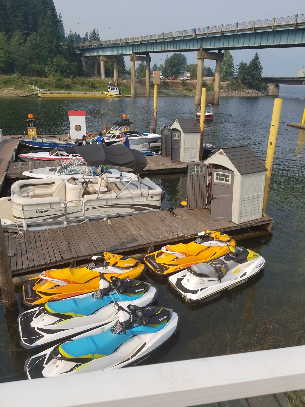 Reds Rentals and Marina | Finlayson St, Sicamous, BC V0E 2V0, Canada | Phone: (855) 748-7927