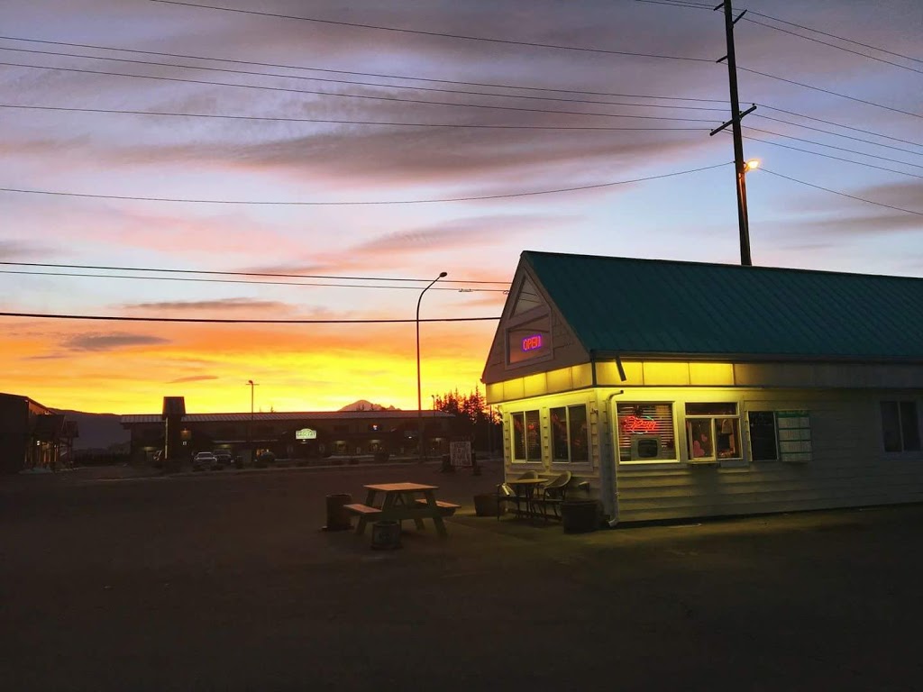 Two Sisters Koffie | 6911 Hannegan Rd, Lynden, WA 98264, USA | Phone: (360) 318-1818