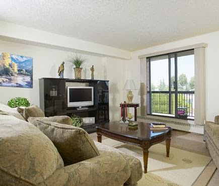 Stanley Park Place | 4637 Macleod Trail, Calgary, AB T2G 5C1, Canada | Phone: (403) 407-5908