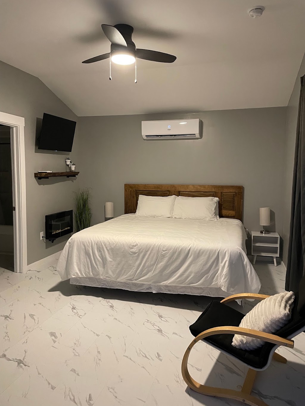 Chapel Suites | 3 Chapel Ave, Souris, PE C0A 2B0, Canada | Phone: (902) 326-3266