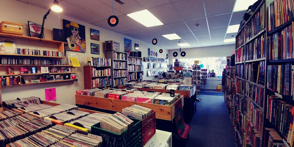 Millpond Records & Books | 49 Cedar St, Cambridge, ON N1S 1V4, Canada | Phone: (519) 623-4050