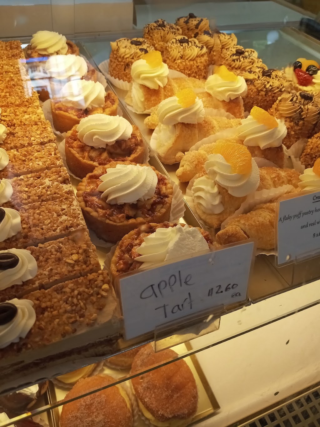 Norwich Deli and Bakery | 27 Main St W, Norwich, ON N0J 1P0, Canada | Phone: (519) 863-2920