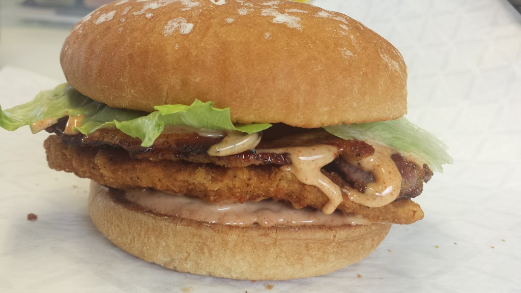 Aylmer Burger Stand | 375 Talbot St E, Aylmer, ON N5H 1J4, Canada | Phone: (519) 773-5900