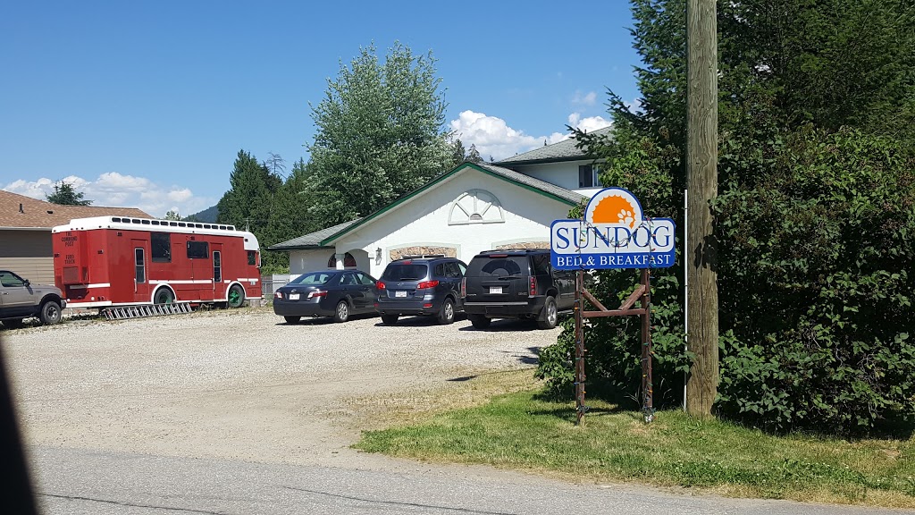 Sundog Bed and Breakfast | 1409 Rauma Crescent, Sicamous, BC V0E 2V4, Canada | Phone: (250) 836-0070