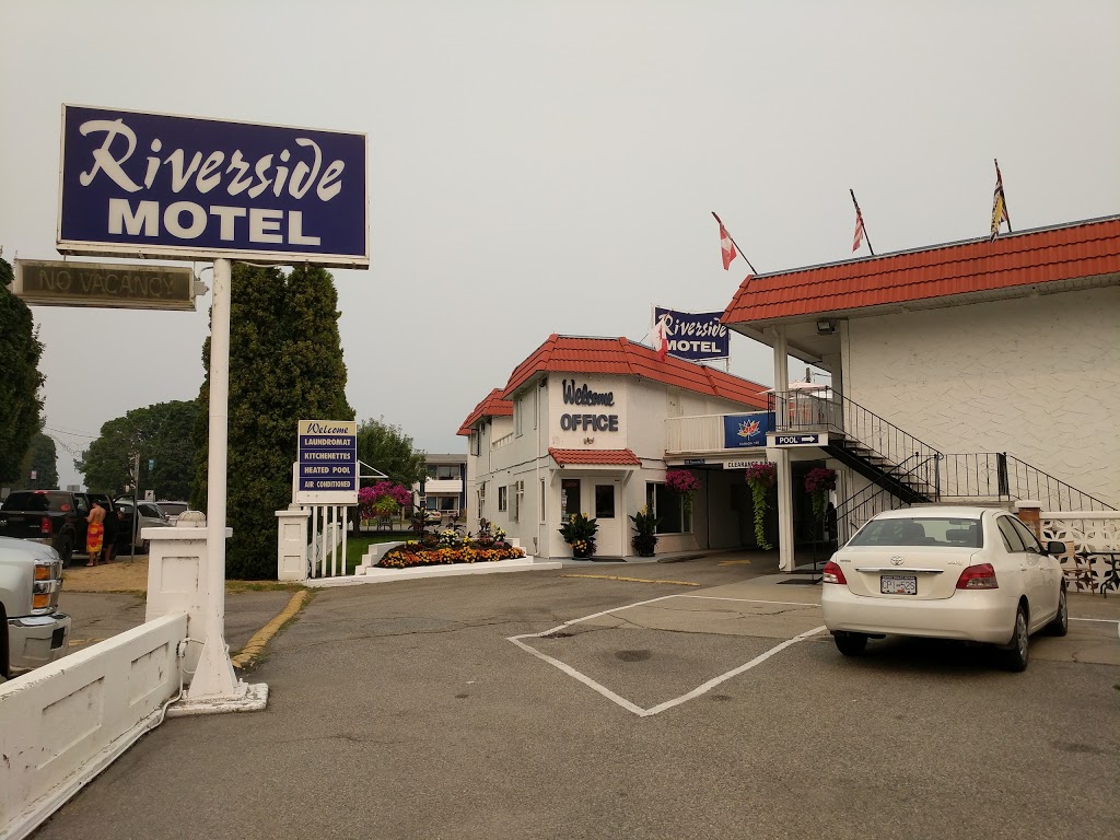 Riverside Motel | 110 Riverside Dr, Penticton, BC V2A 5Y4, Canada | Phone: (250) 492-2615