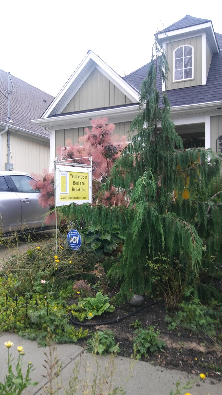 Yellow Door Bed and Breakfast | 254 Elmwood Ave, Crystal Beach, ON L0S 1B0, Canada | Phone: (289) 377-8409
