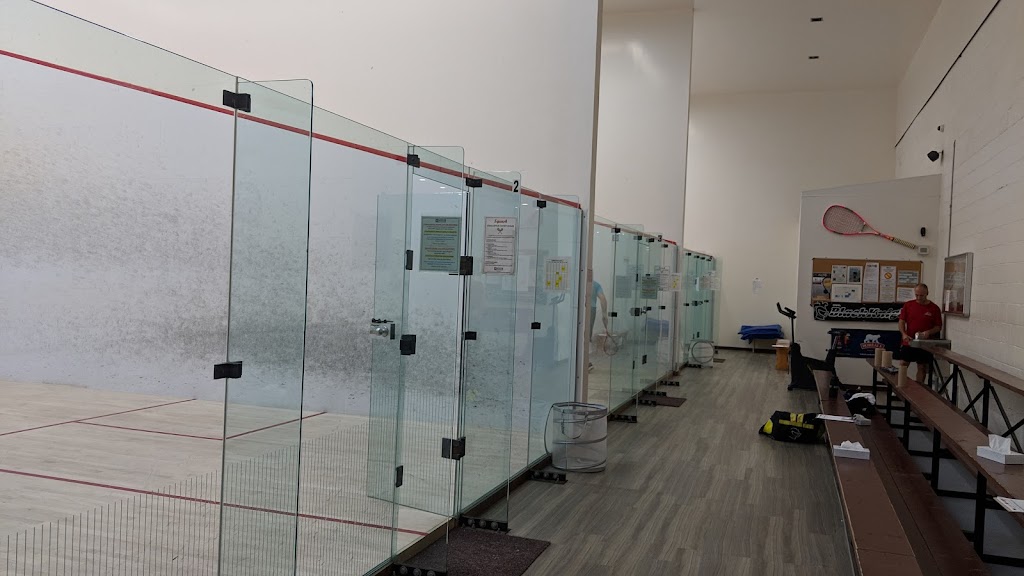 Club Sportif Côte de Liesse CDL | 8305 Chem. de la Côte-de-Liesse, Saint-Laurent, QC H4T 1G5, Canada | Phone: (514) 735-2582