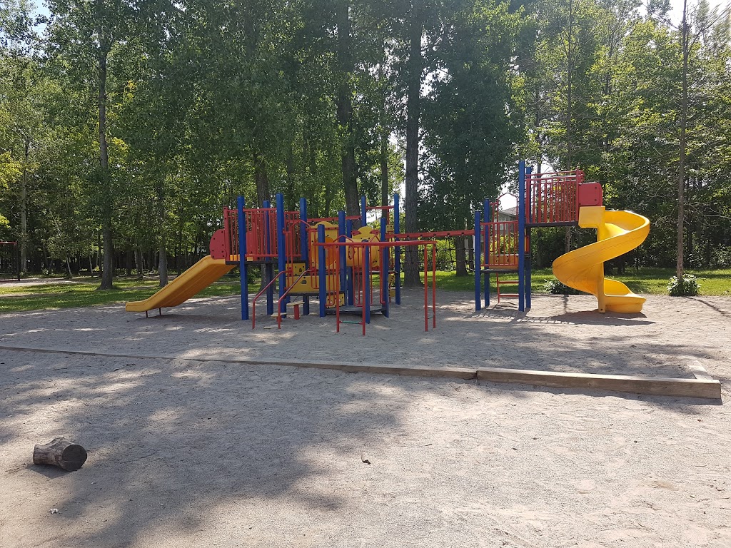 École élémentaire catholique LÉtoile-de-lEst | 6220 Beauséjour Dr, Orléans, ON K1C 8E4, Canada | Phone: (613) 744-5713