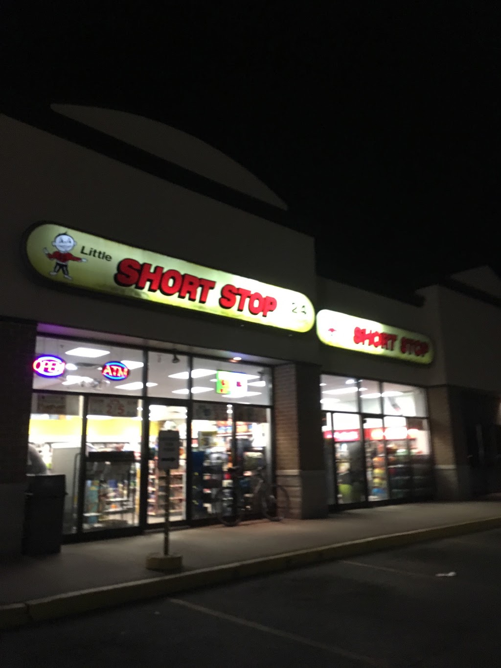 Little Short Stop | 51 Willow Rd, Guelph, ON N1H 1W3, Canada | Phone: (519) 824-9070
