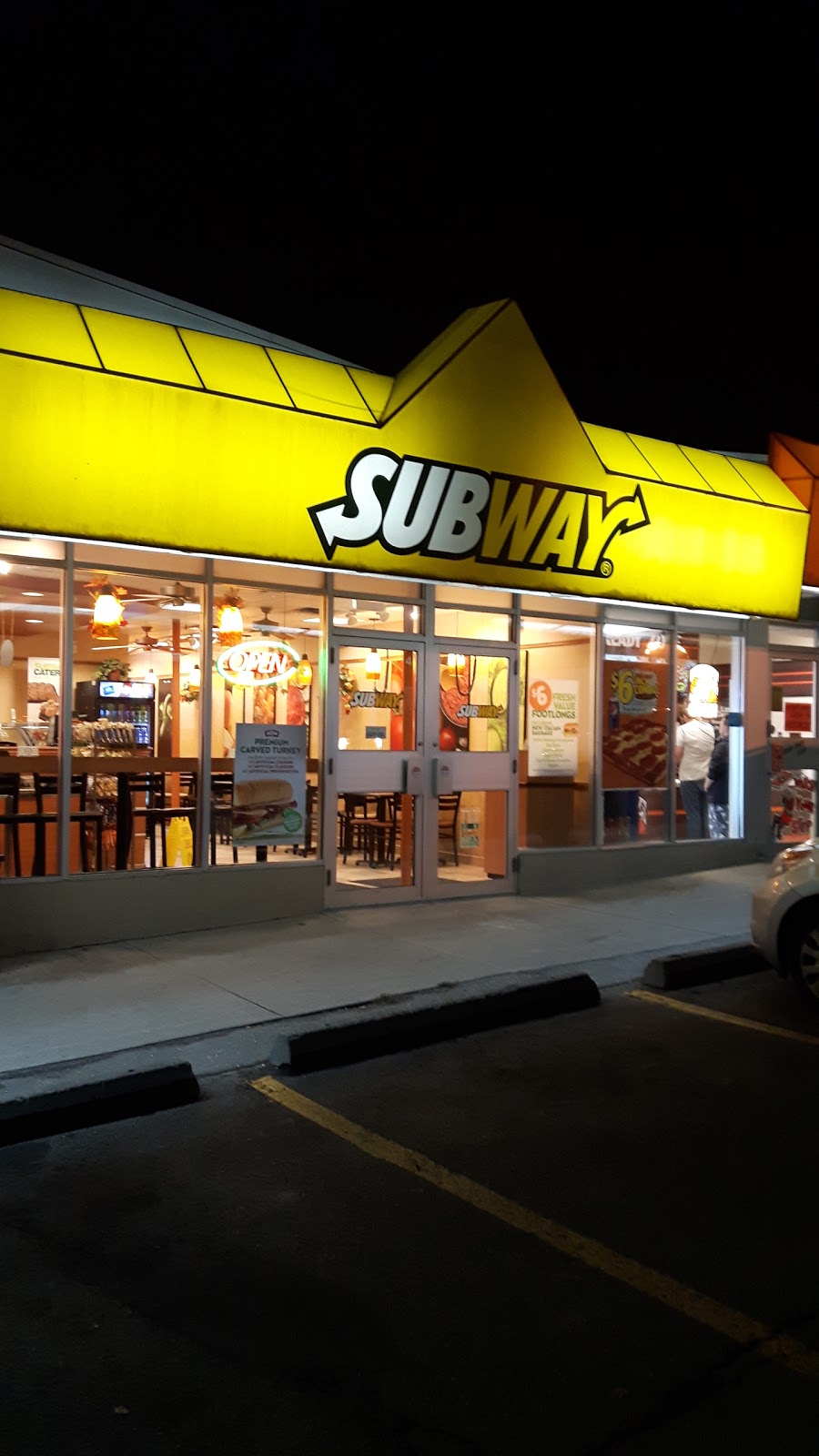 Subway | 728 Northmount Dr NW #4, Calgary, AB T2K 3K2, Canada | Phone: (403) 289-4642