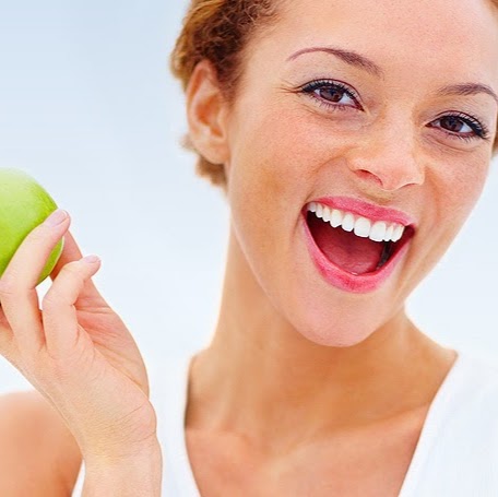 Dr. Davidson’s Dental Office | 1450 Centre St #2, Thornhill, ON L4J 3N1, Canada | Phone: (905) 707-8644