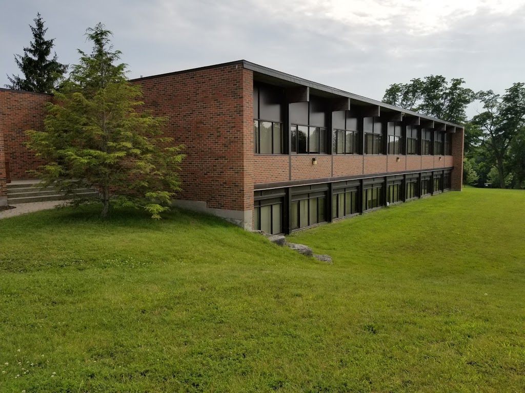 Kingsway College | 1200 Leland Rd, Oshawa, ON L1K 2H5, Canada | Phone: (905) 433-1144