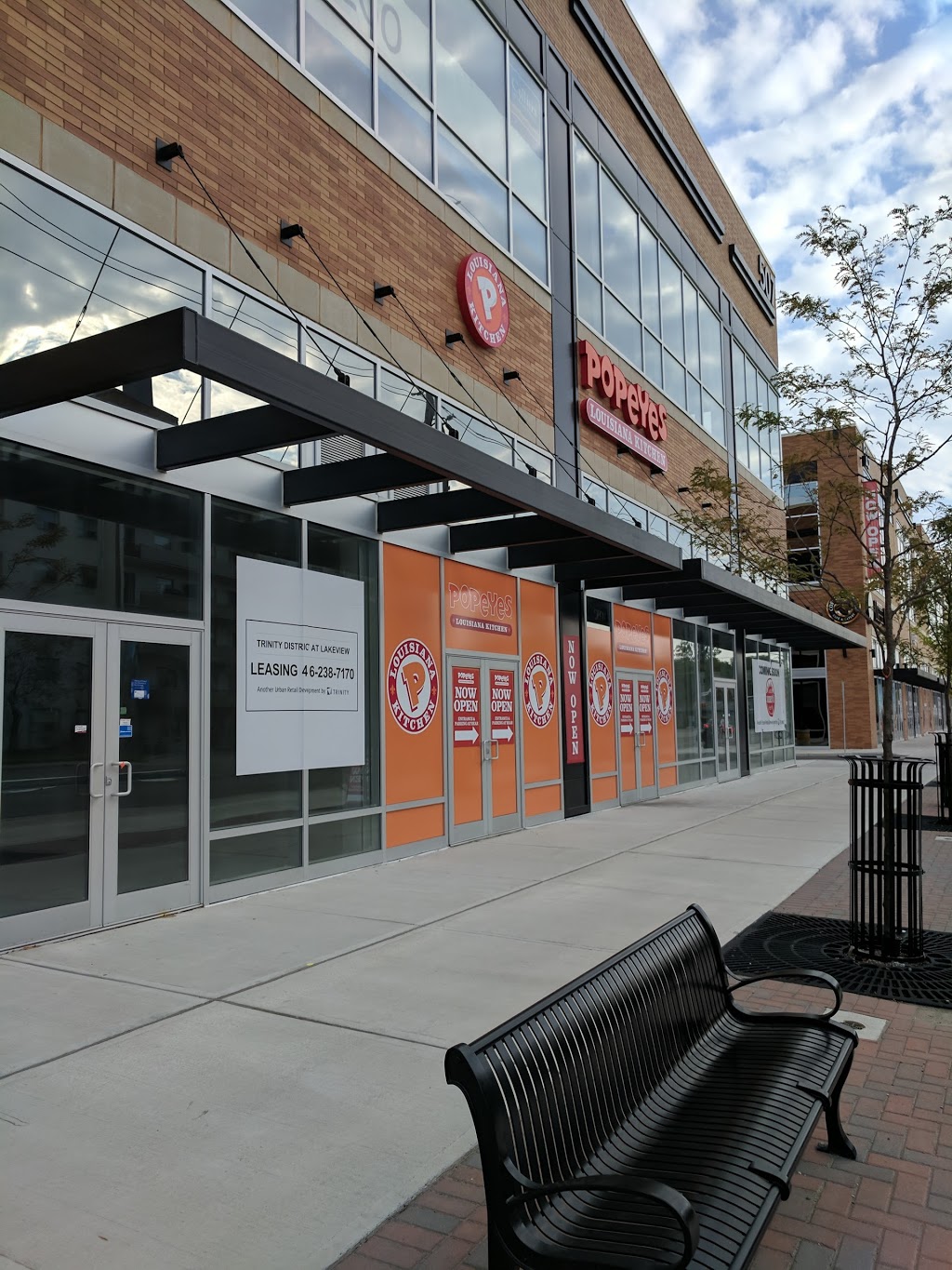 Popeyes louisiana kitchen | 507 Lakeshore Rd E Unit 109, Mississauga, ON L5G 1H9, Canada | Phone: (905) 271-3500