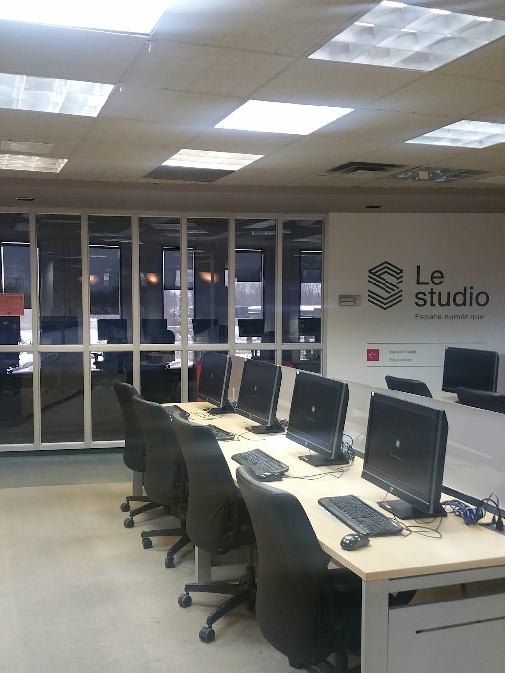 Le Studio Espace Numérique | 1535 Bd Chomedey, Laval, QC H7V 3R2, Canada | Phone: (450) 978-5995