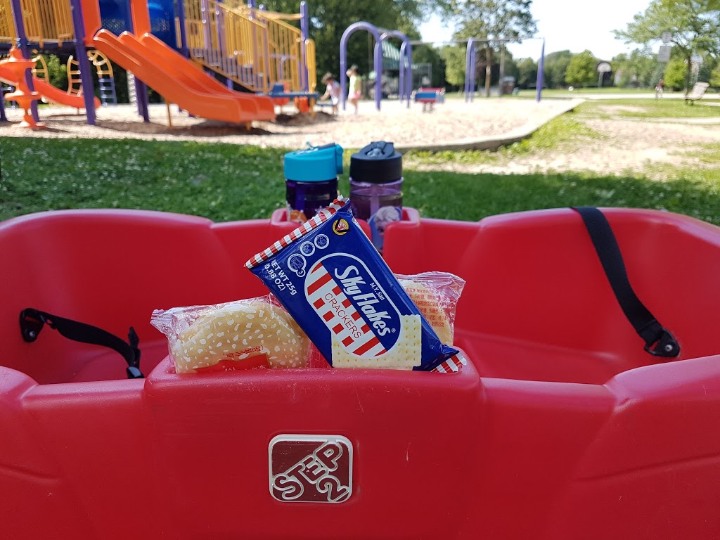Confederation Park | 126 Glass Dr, Aurora, ON L4G 2E8, Canada | Phone: (905) 727-3123