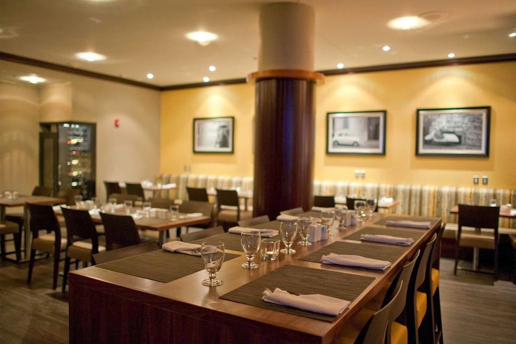 Graffitis Italian Eatery | 101 Kanata Ave, Kanata, ON K2T 1E6, Canada | Phone: (613) 271-0921