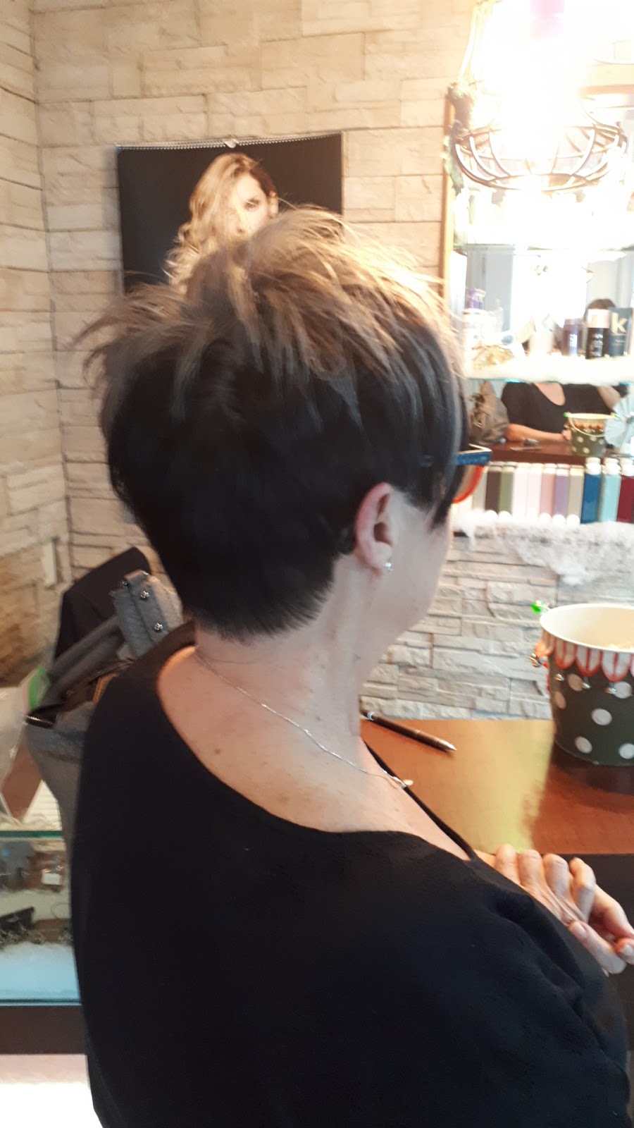 Louis Xiv Coiffure | 2407 Boulevard Louis-XIV, Québec, QC G1C 1B2, Canada | Phone: (418) 666-9257