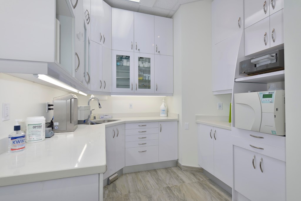HTL Dental - Yonge | 12 Park Home Ave, North York, ON M2N 6L9, Canada | Phone: (647) 351-8338