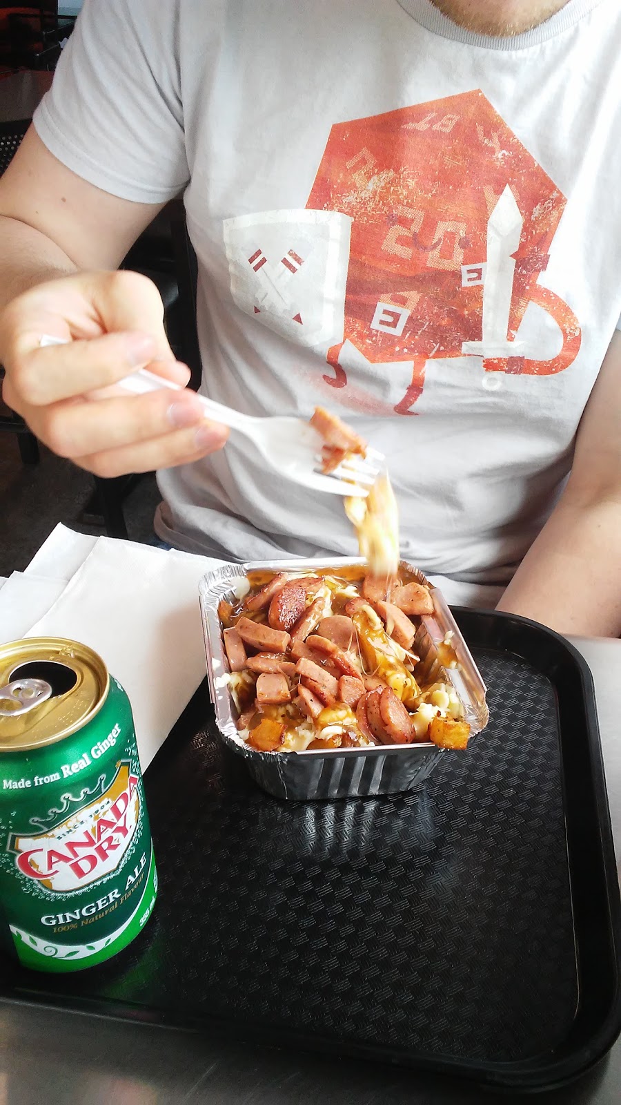 Cantine Bayeur | 506 Rue Saint-Jacques, Napierville, QC J0J 1L0, Canada | Phone: (450) 245-7434