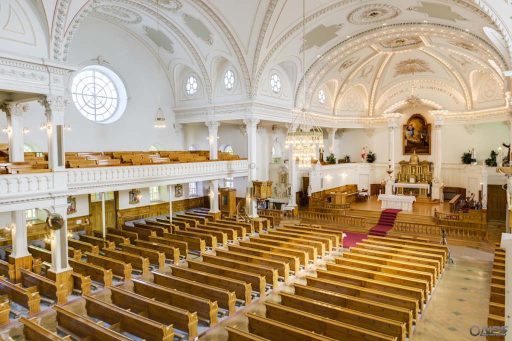 Presbytere East Broughton | 230 Rue Principale, East Broughton, QC G0N 1G0, Canada | Phone: (418) 427-2323