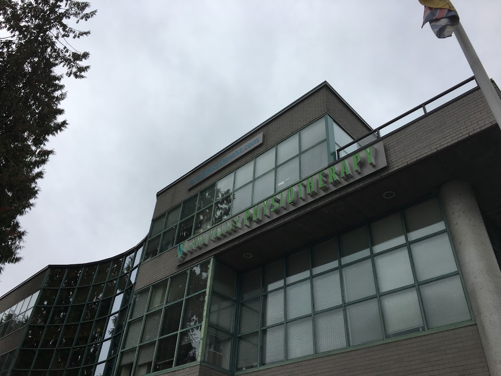 Lynn Valley Medical Center & Pharmacy | 1200 Lynn Valley Rd Suite # 102, North Vancouver, BC V7J 2A2, Canada | Phone: (604) 988-5389