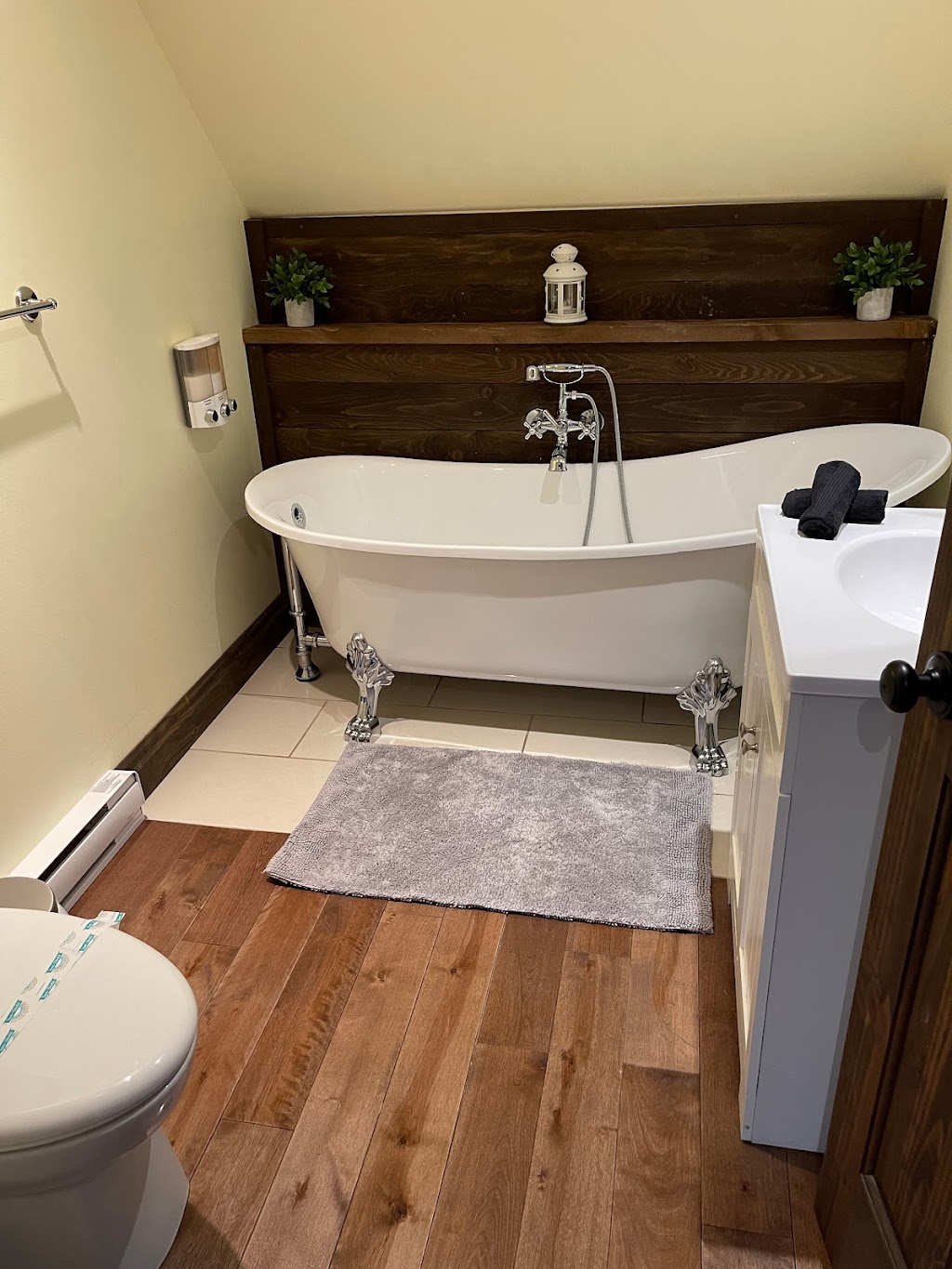 Les Montagnards | 21 rue Jacques-Gaudet, Saint-Côme, QC J0K 2B0, Canada | Phone: (514) 961-9091