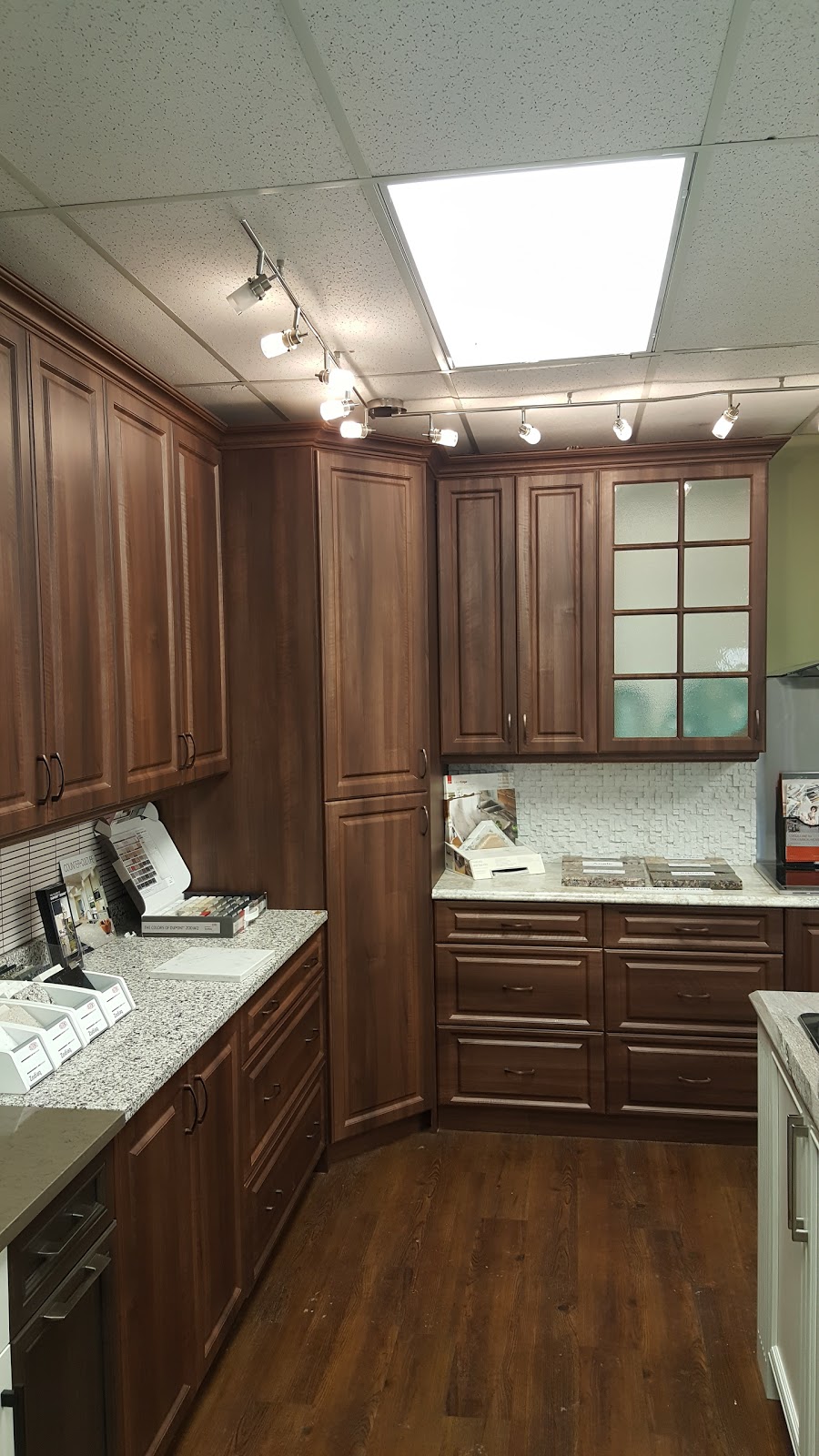 Reface Magic | 2988 Parsons Rd NW, Edmonton, AB T6N 1B1, Canada | Phone: (780) 466-6660