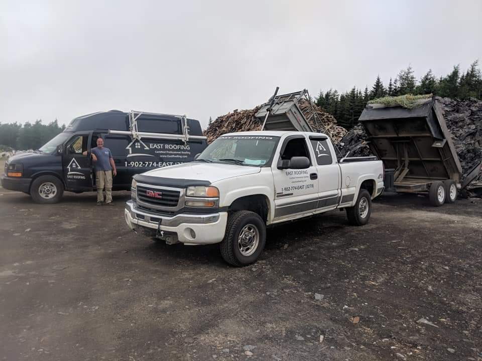 Four Seasons Roofing | 2354 Rocky Lake Dr, Waverley, NS B2R 1R5, Canada | Phone: (902) 861-1844